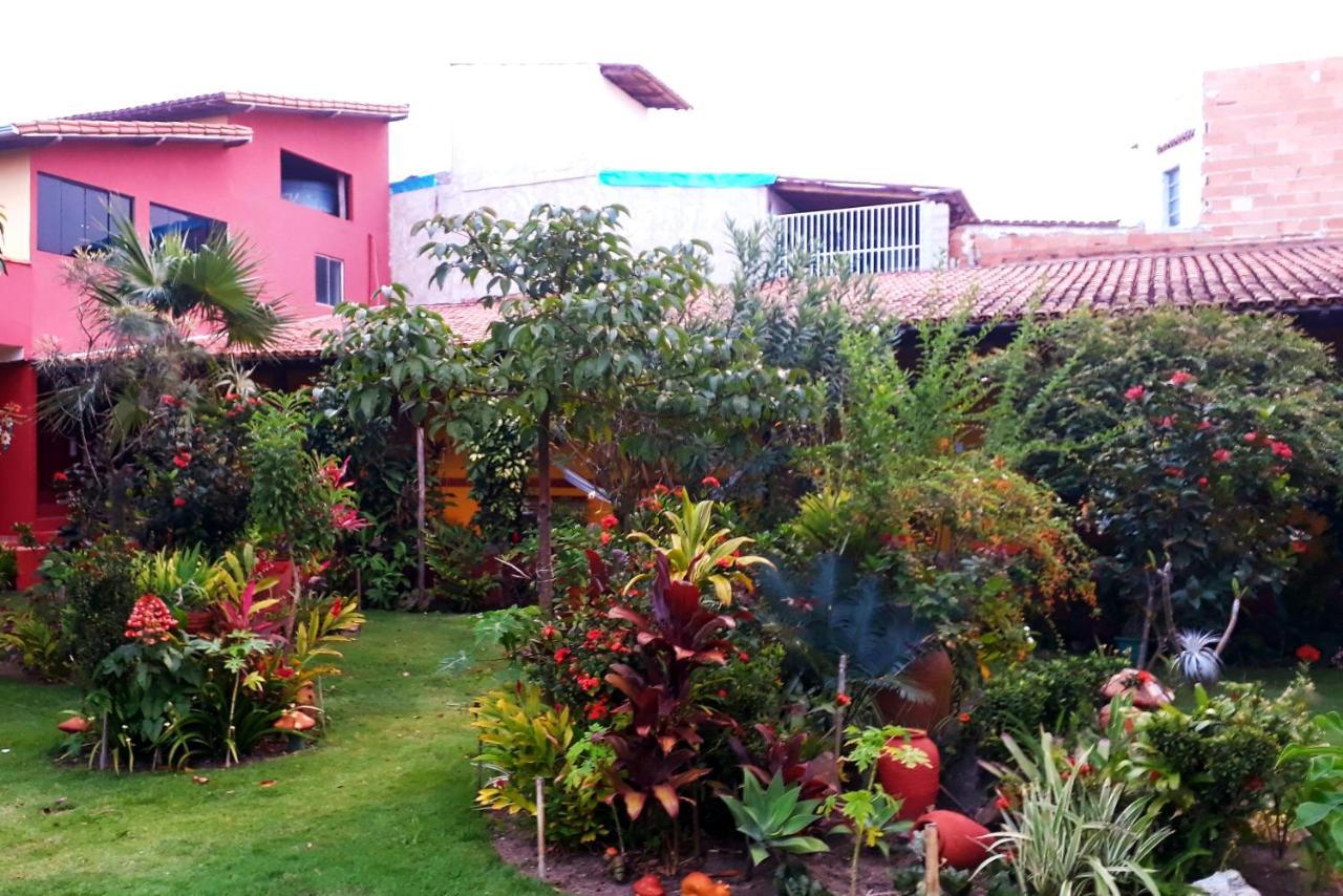 Pousada Bromelias - Suites E Aptos Nova Viçosa Kültér fotó